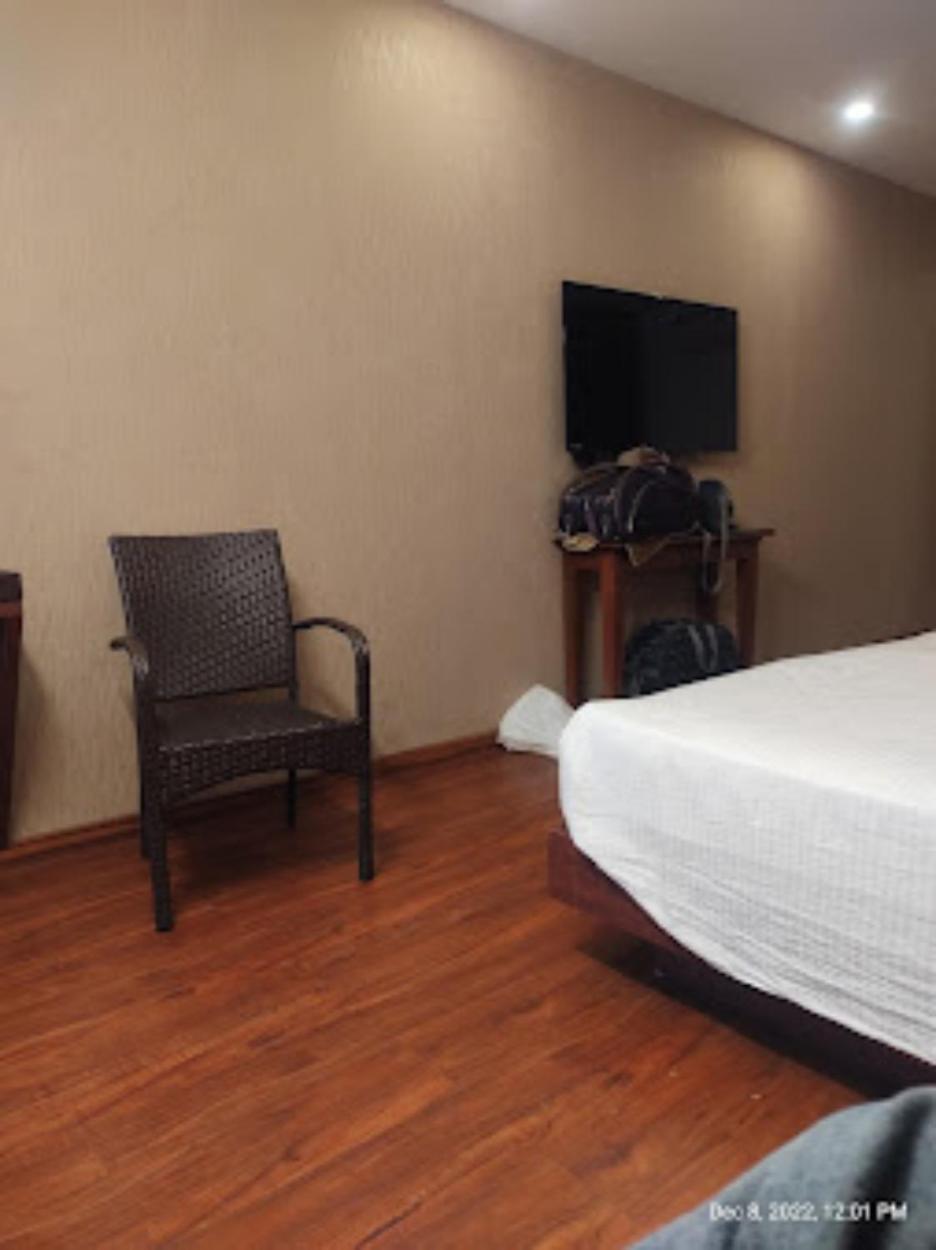 Hotel Punjab , Saharanpur Bagian luar foto