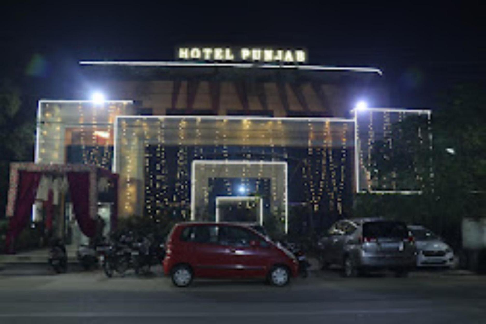 Hotel Punjab , Saharanpur Bagian luar foto